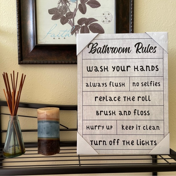 BATHROOM RULES SIGN. FUN & UNIQUE.
Wood plaque with BATH RULES message. - Picture 4 of 7